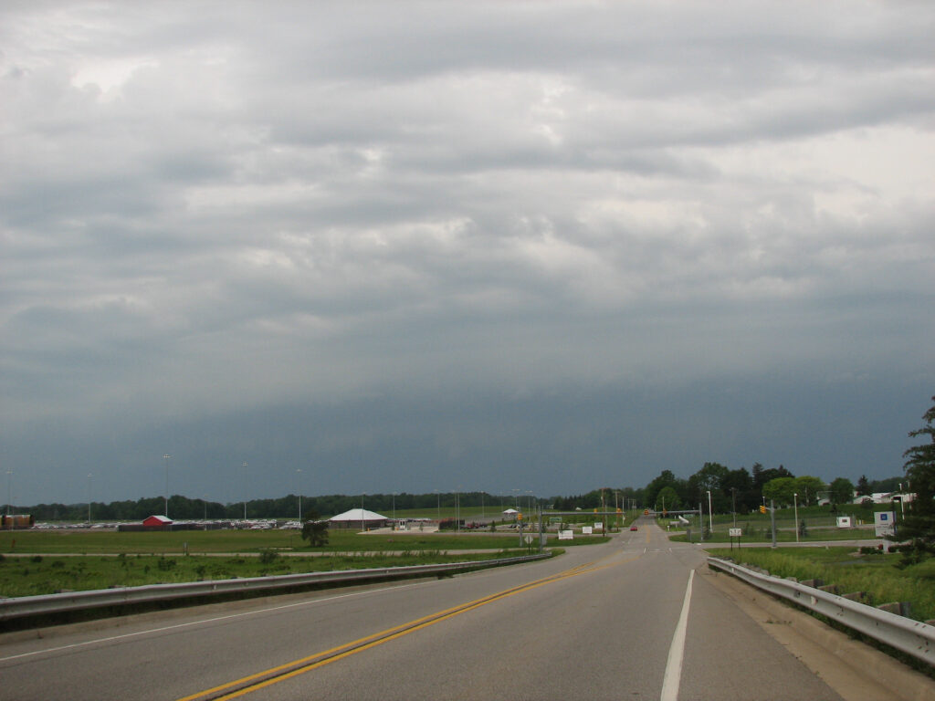 Derecho approaches Lansing