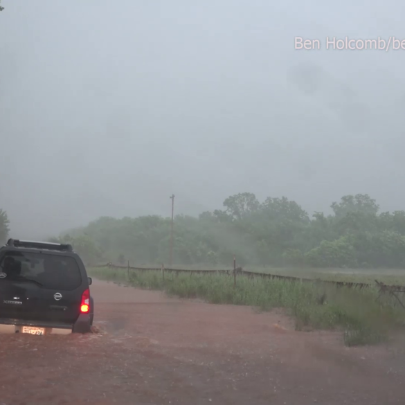 Car drives into flooding