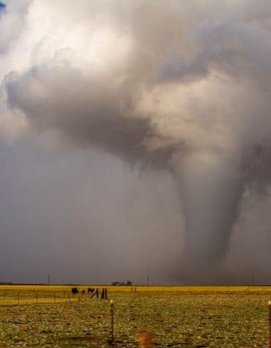 EF-4 Tornado near the town of Tipton, OK on the afternoon of November 7, 2011