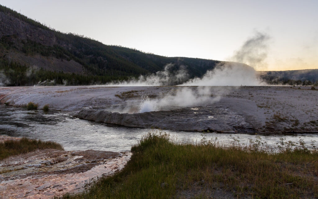 Cliff Geyser